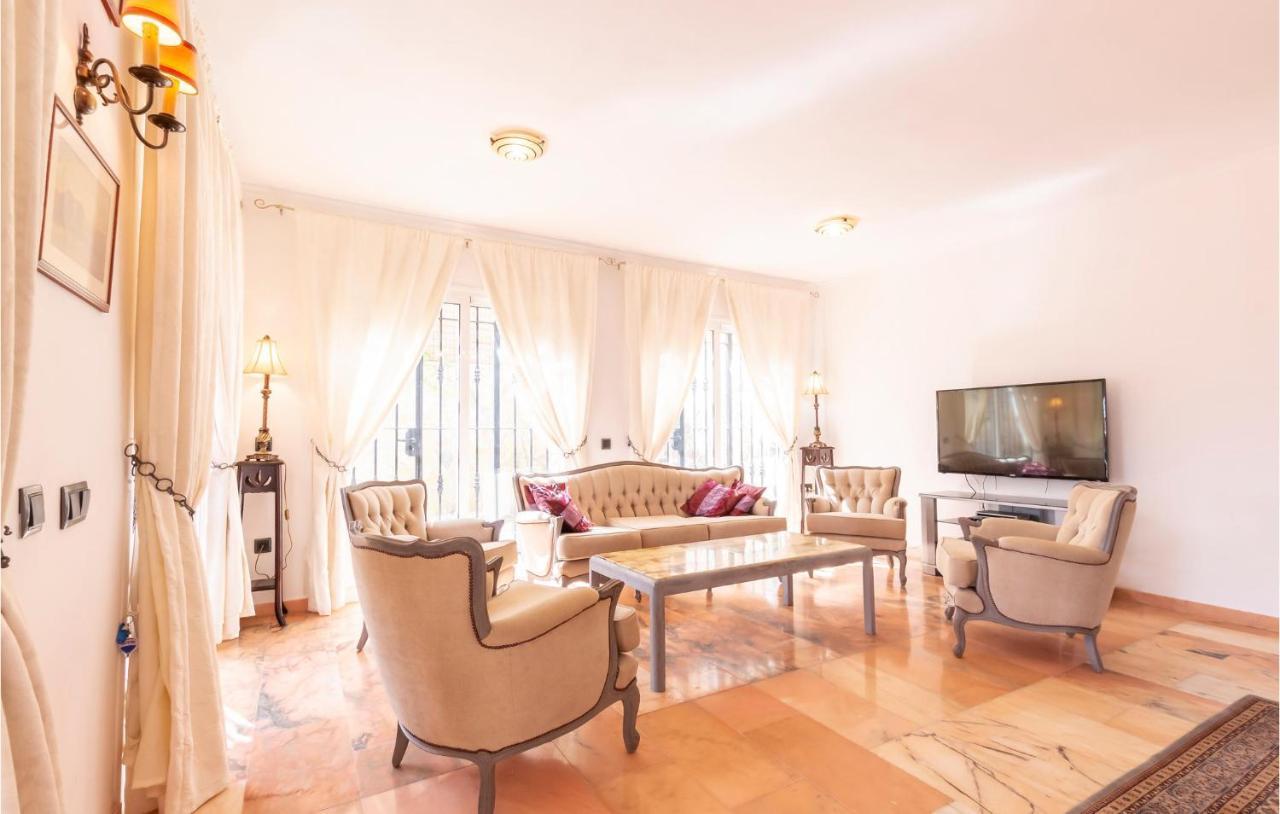 Vakantiehuis Awesome In With Kitchen