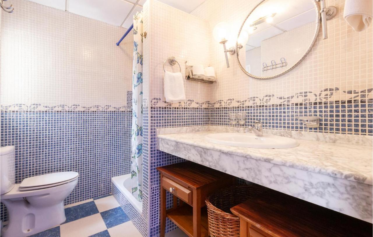 Awesome In With Kitchen