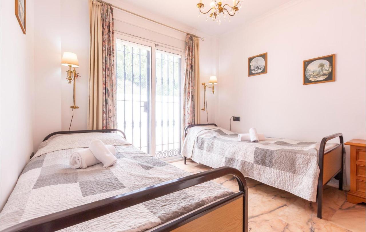 Awesome In With Kitchen Benalmadena