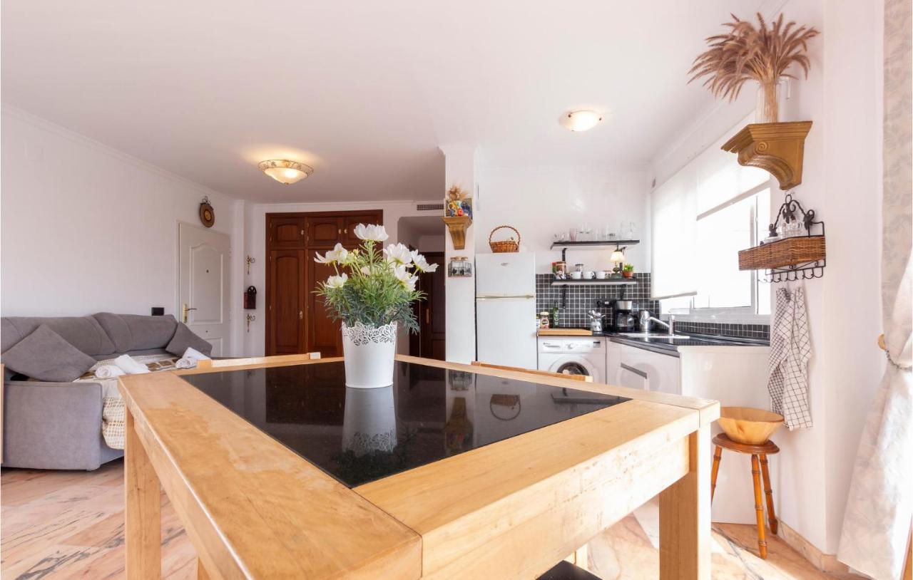 Awesome In With Kitchen Holiday home