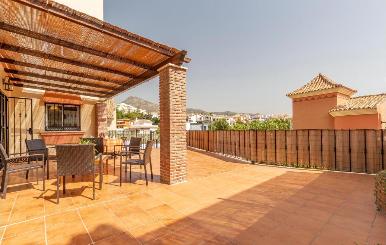 Vakantiehuis Awesome In With Kitchen