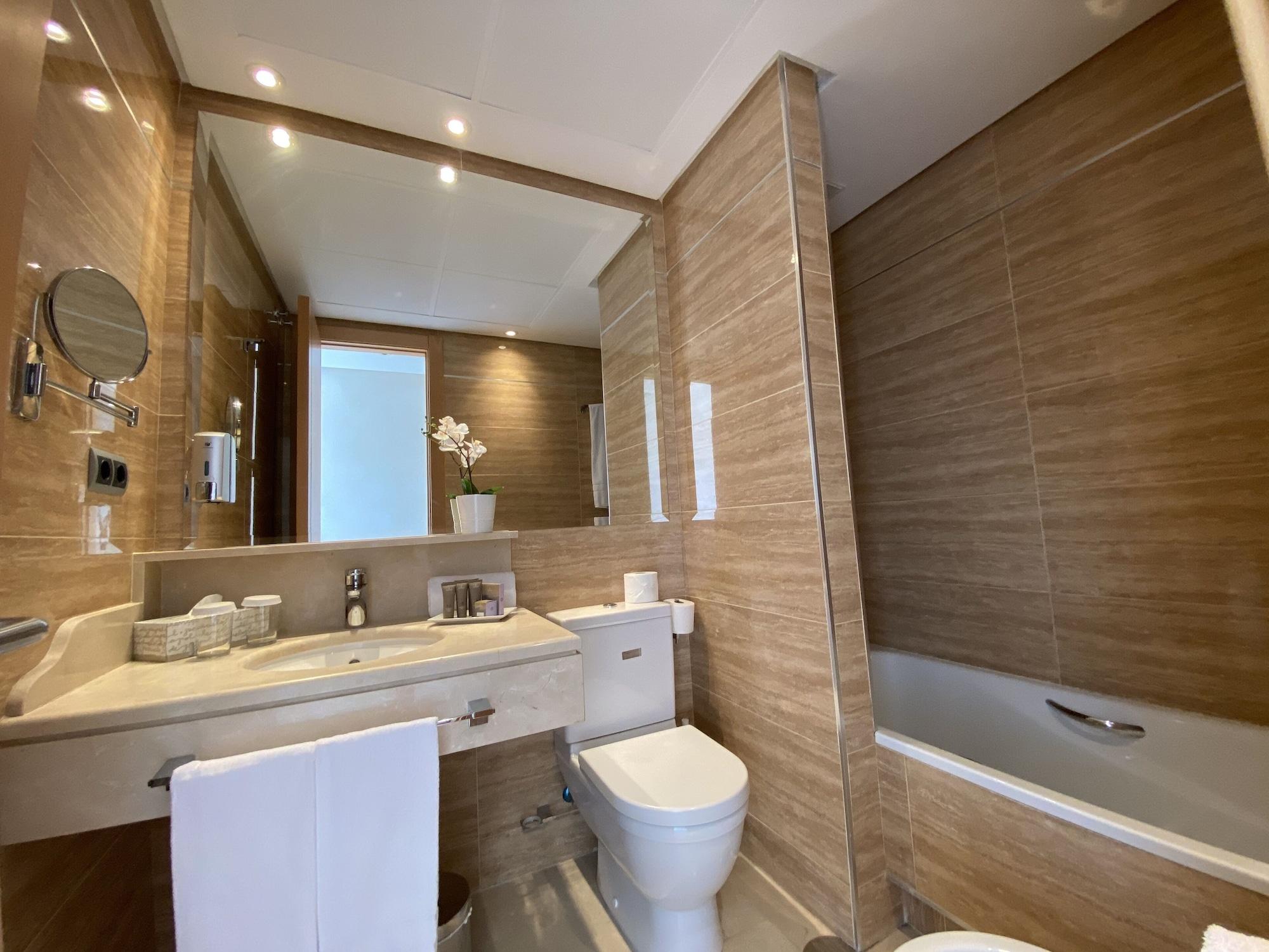 Artplatinum & Aparthotel Benalmadena