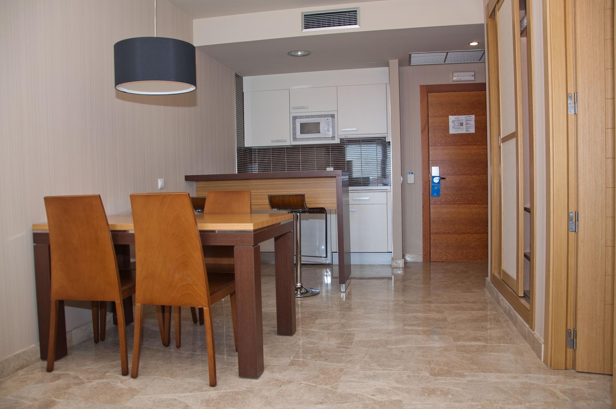World Polynesia 4*