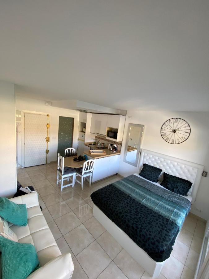 Apartment Benal-beach-511. Walking Distance To The