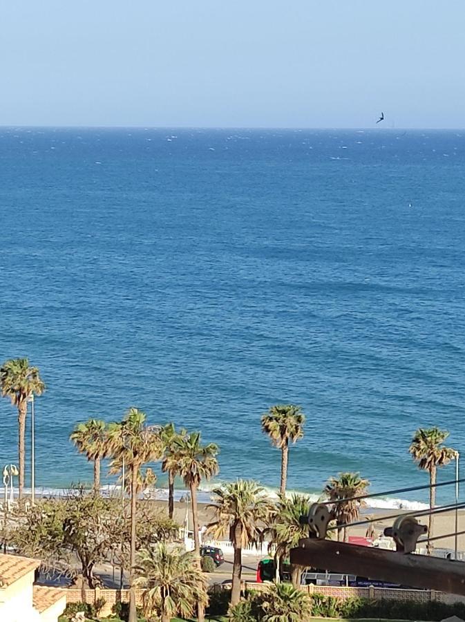 Estudio Recien Reformado En Primera Linea De Playa *
