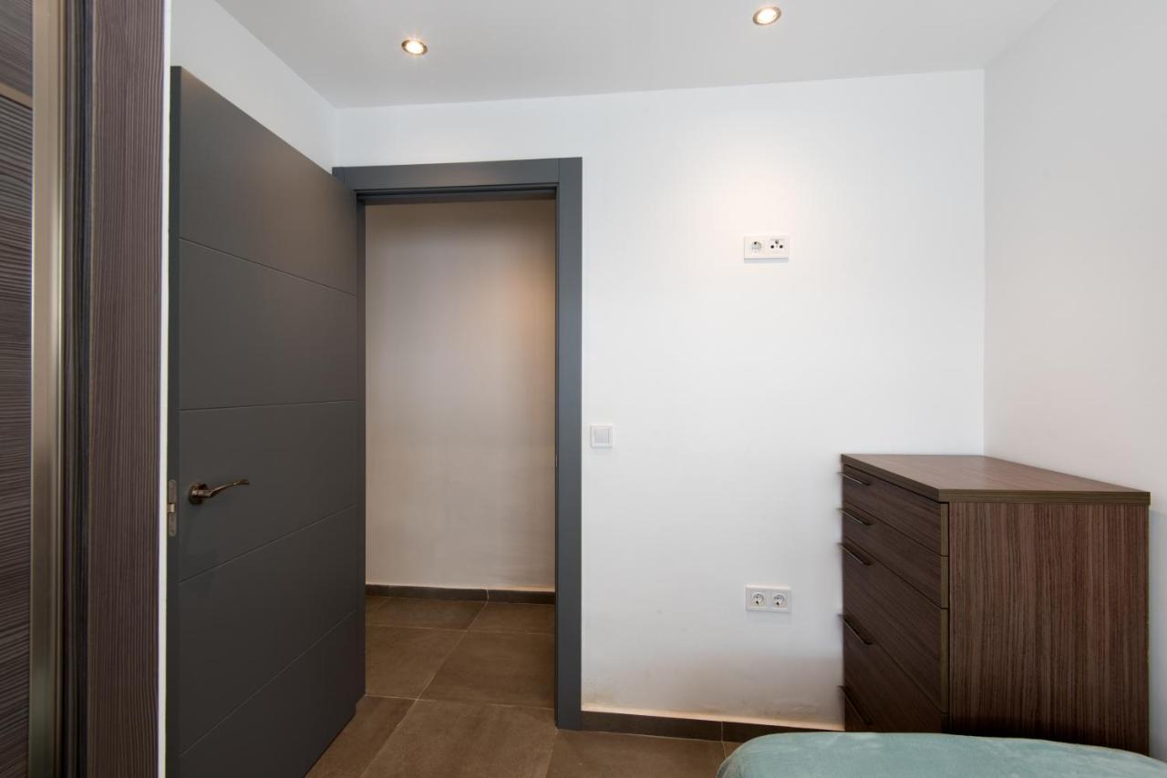 Pets Friendly Apartment, Next To The Marina And Arroyo De La Miel Apartment *