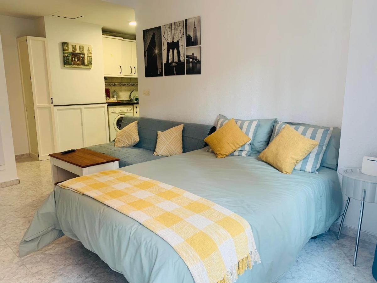 Apartment Acuario 22 *