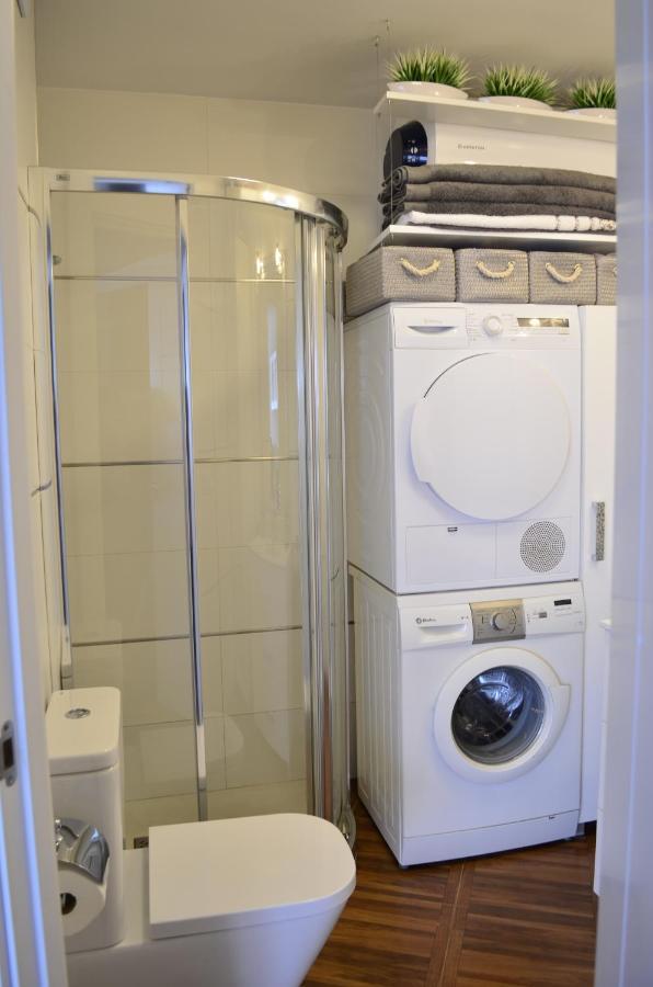 Piso Alquiler Vacacional En Benalmadena, Puerto Marina. Appartement *