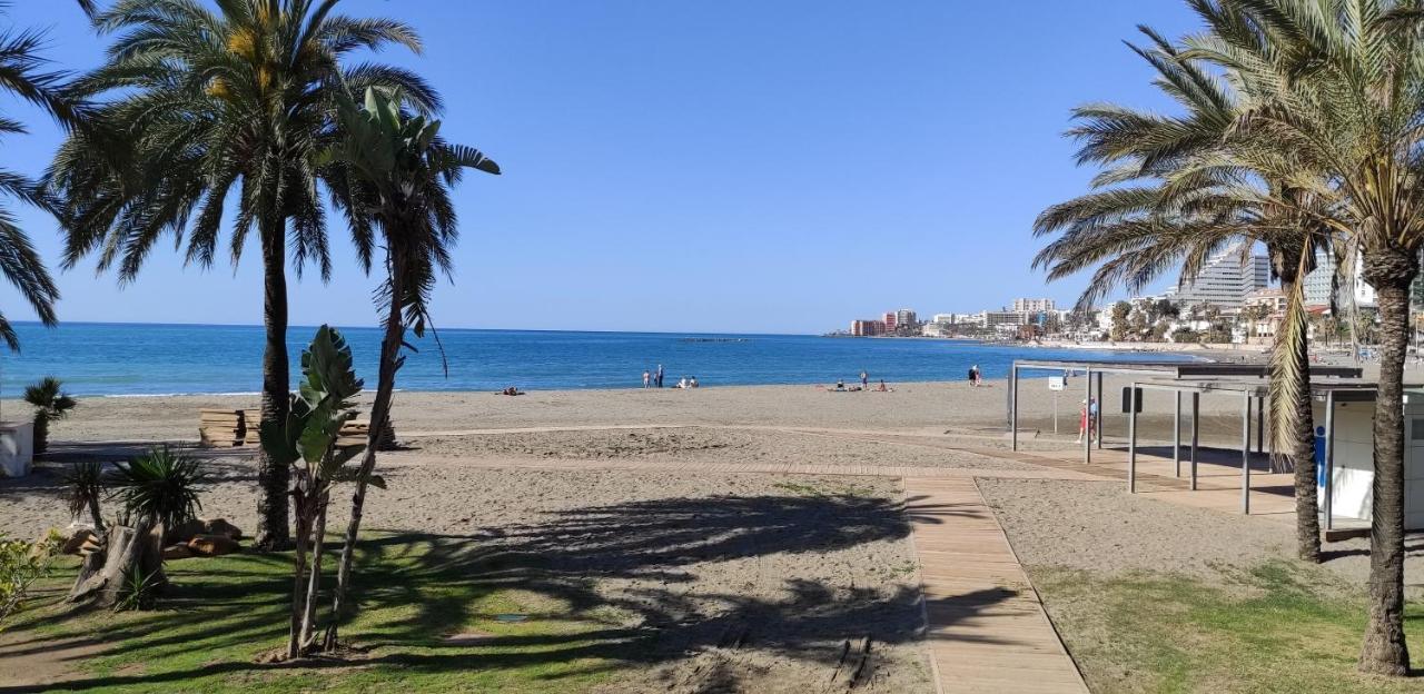 Piso Alquiler Vacacional En Benalmadena, Puerto Marina. Benalmadena