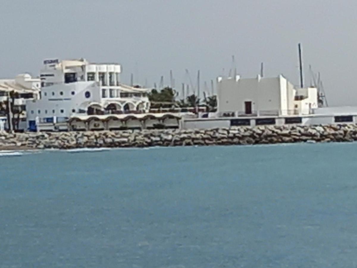 Beachfront Diana 2