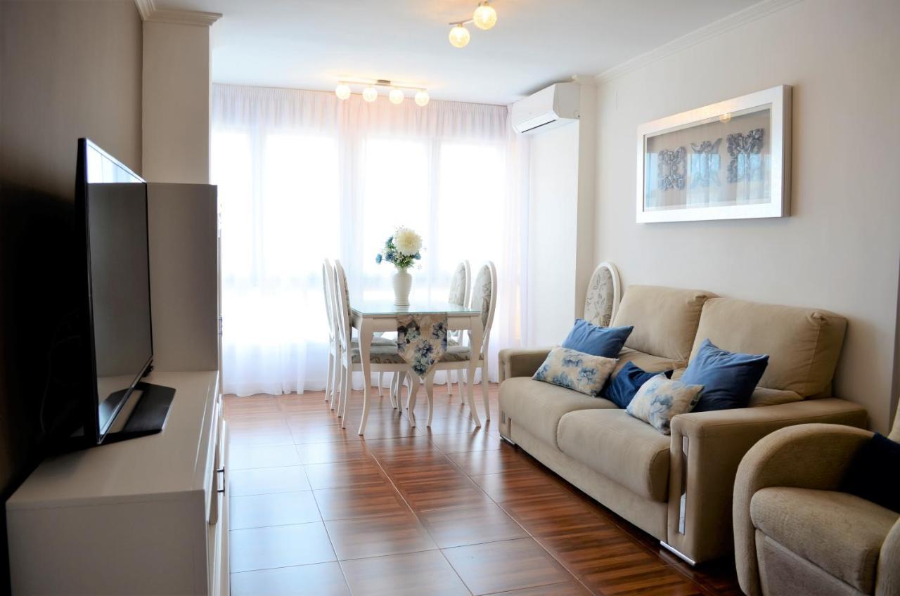 Piso Alquiler Vacacional En Benalmadena, Puerto Marina. Appartement