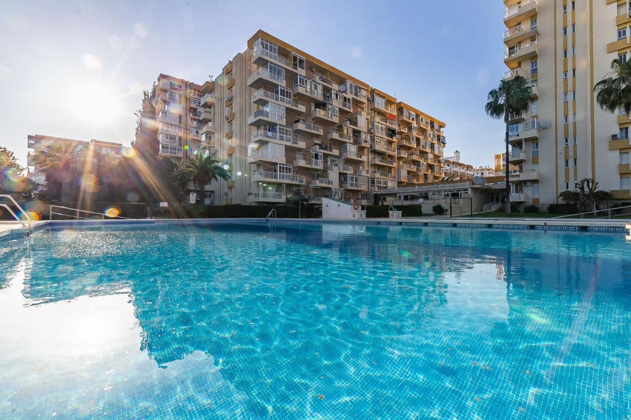 Sun Coast -- Superb With 4 Pools, Gardens & Breakfast