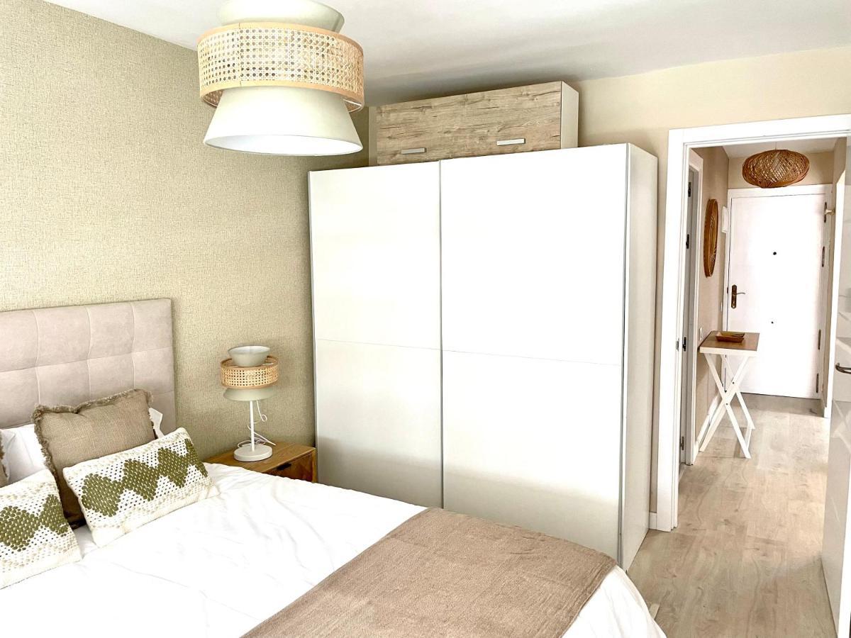 Apartment Piso Centrico En Calle Luis Vives 1, *