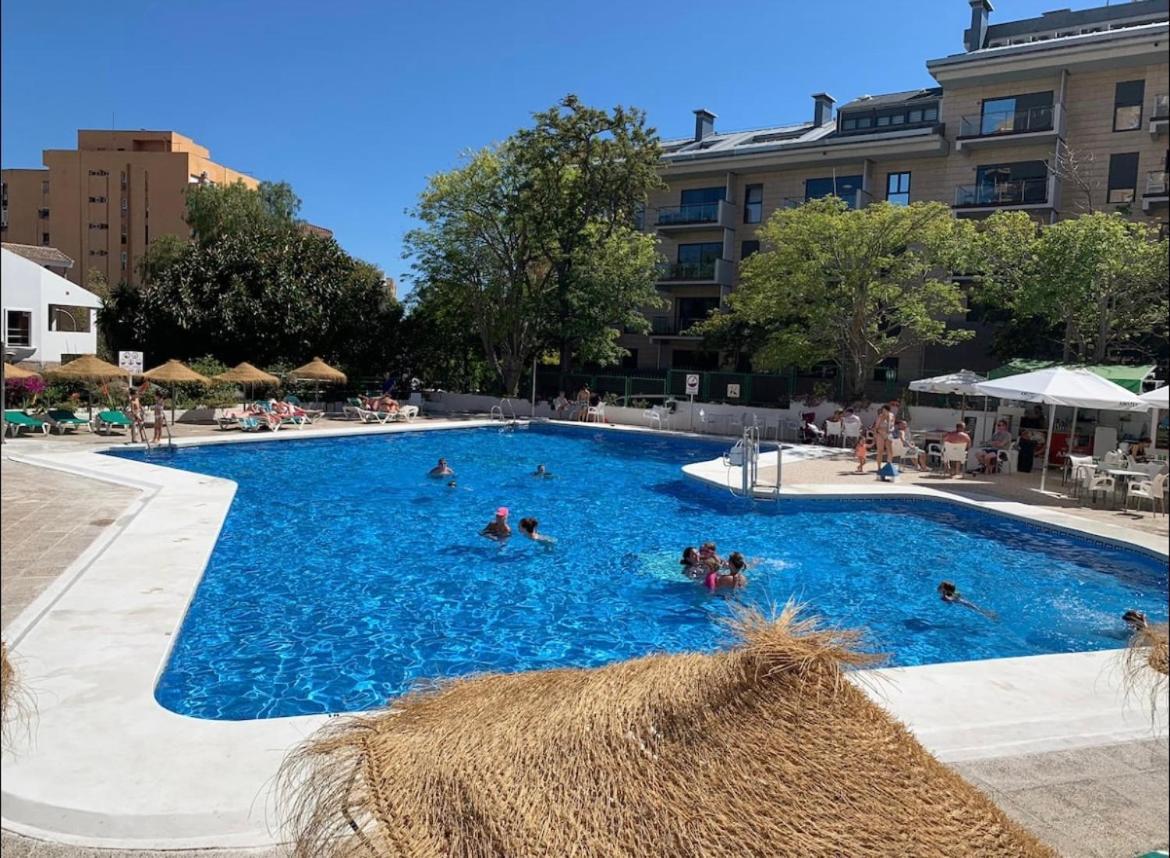 Apartment Piso Centrico En Calle Luis Vives 1,