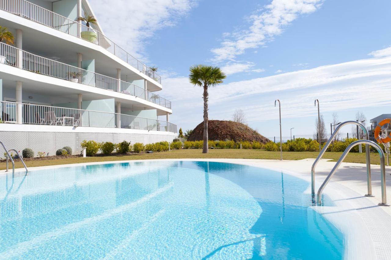 El Higueron. South Beach 4. 3 Bedrooms, Sea Views, Terrace And Pool Appartement