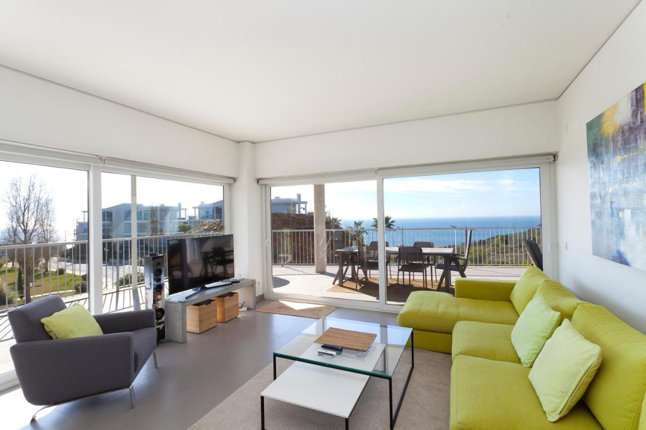 El Higueron. South Beach 4. 3 Bedrooms, Sea Views, Terrace And Pool Benalmádena