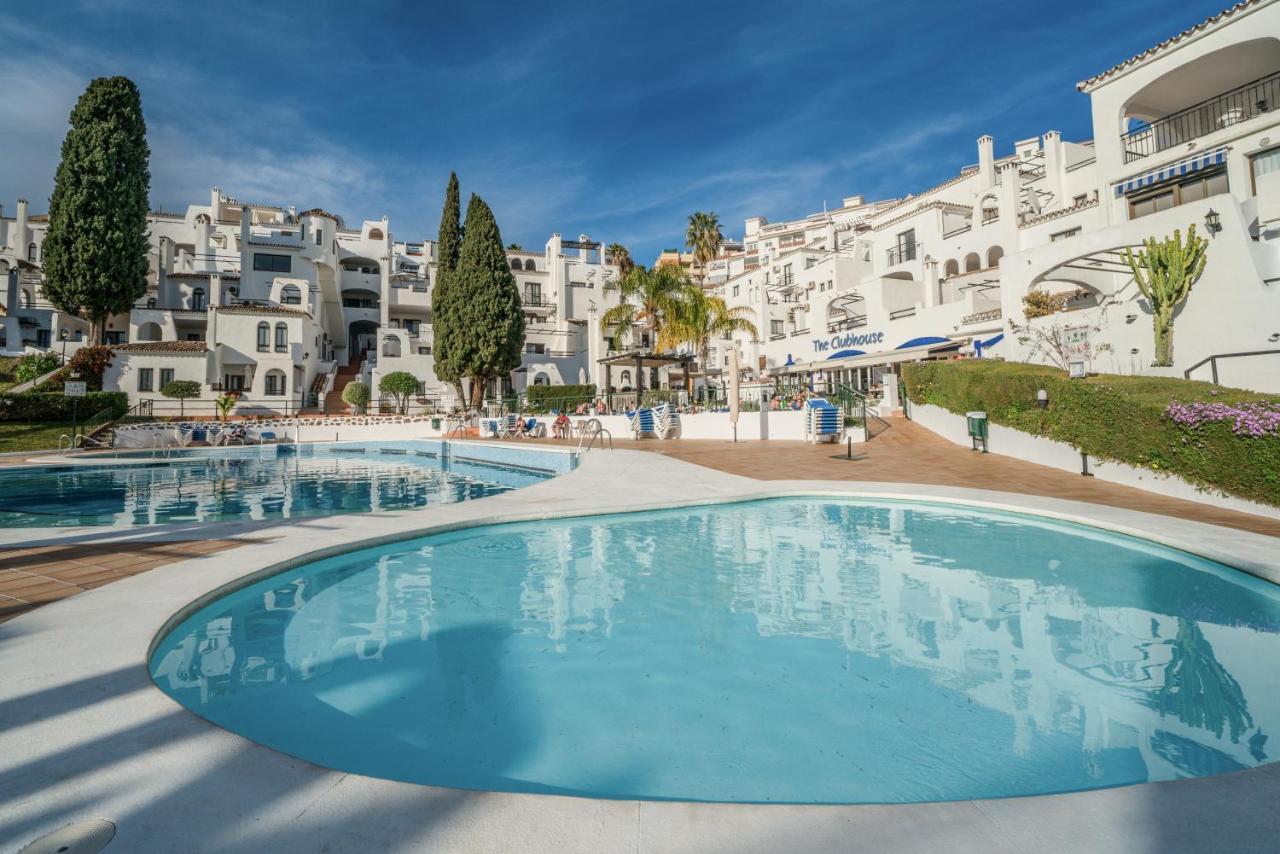 Freshly Renovated, Modern Penthouse Pueblo Evita! Apartment Benalmadena