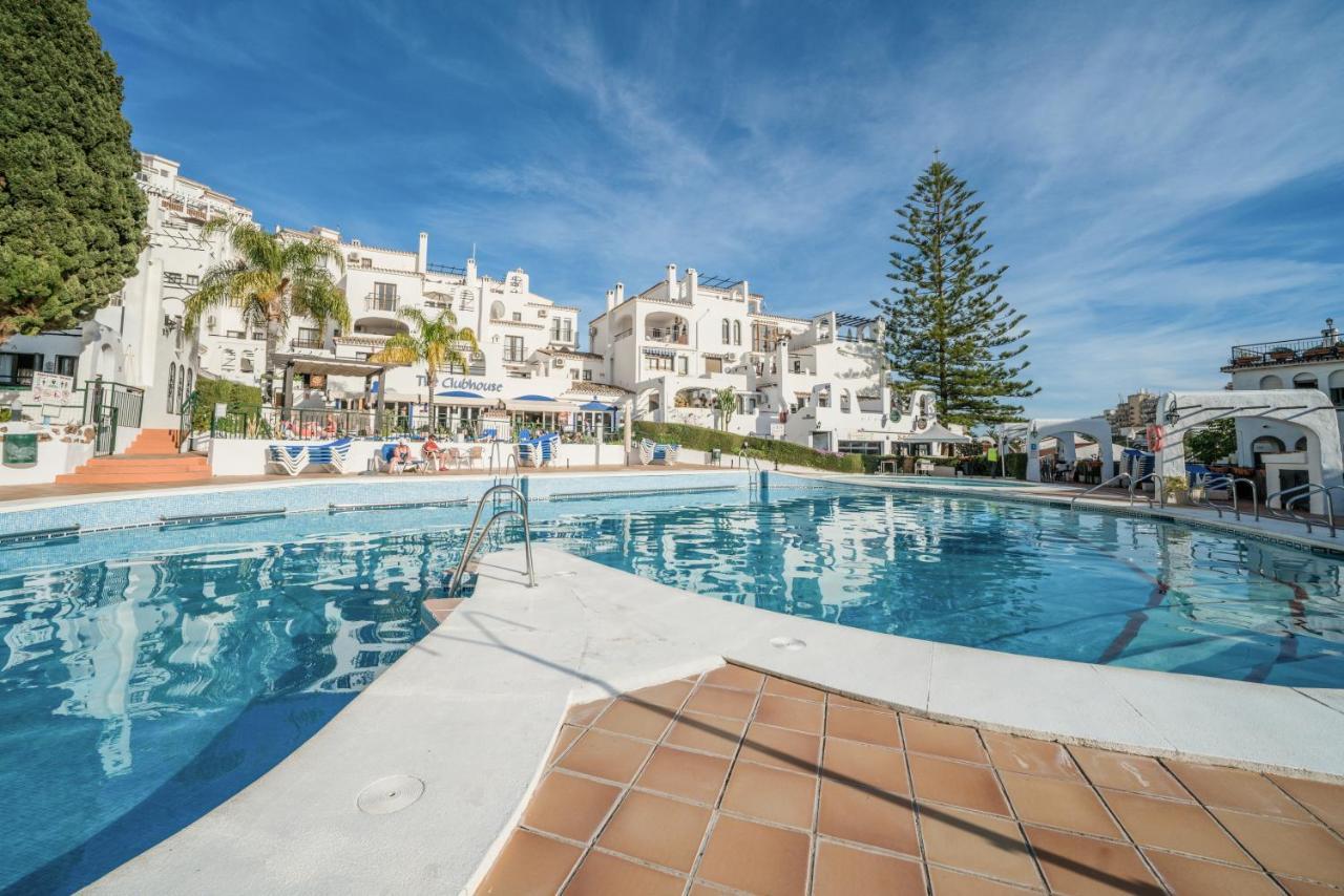 Freshly Renovated, Modern Penthouse Pueblo Evita! Benalmadena