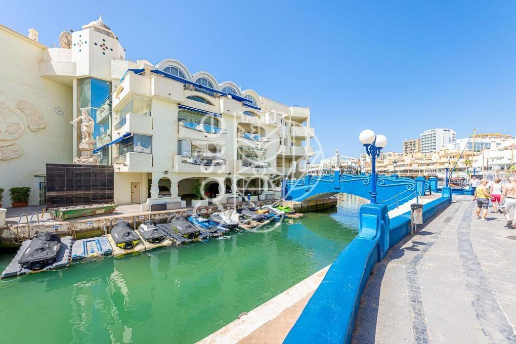 Apartment Malaga Puerto Benalmadena: Seaside With Pool And Marina Views Benalmadena