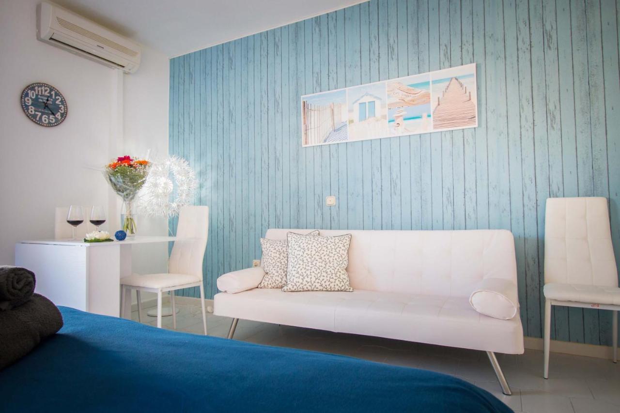 Holidays2malaga Studio Loft In Benal Beach 1st Line Beach And Pools