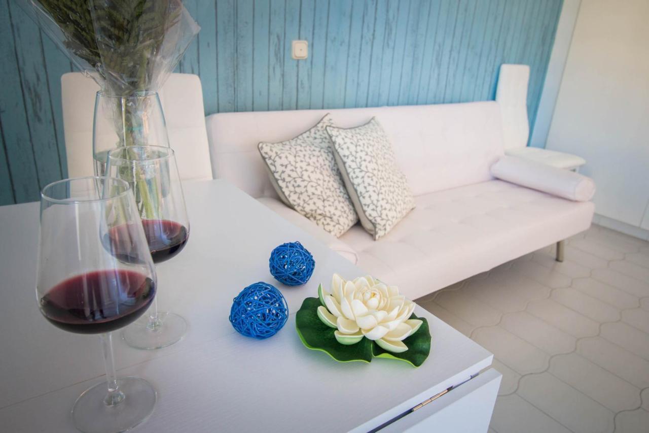 Holidays2malaga Studio Loft In Benal Beach 1st Line Beach And Pools