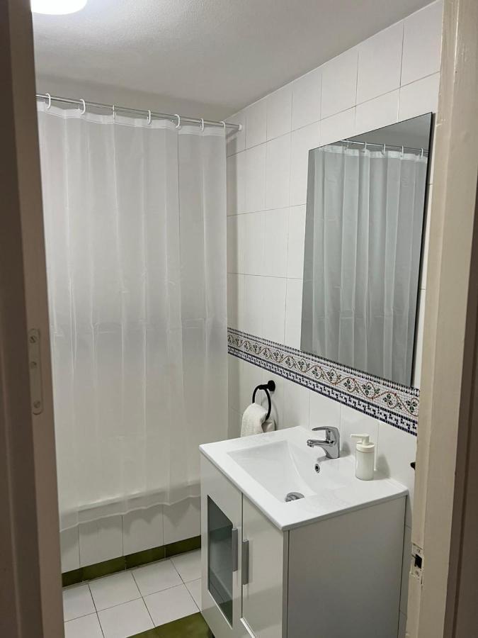 Apartment Lovely For 2 To 4 People---apartamento De Dos A Cuatro Personas