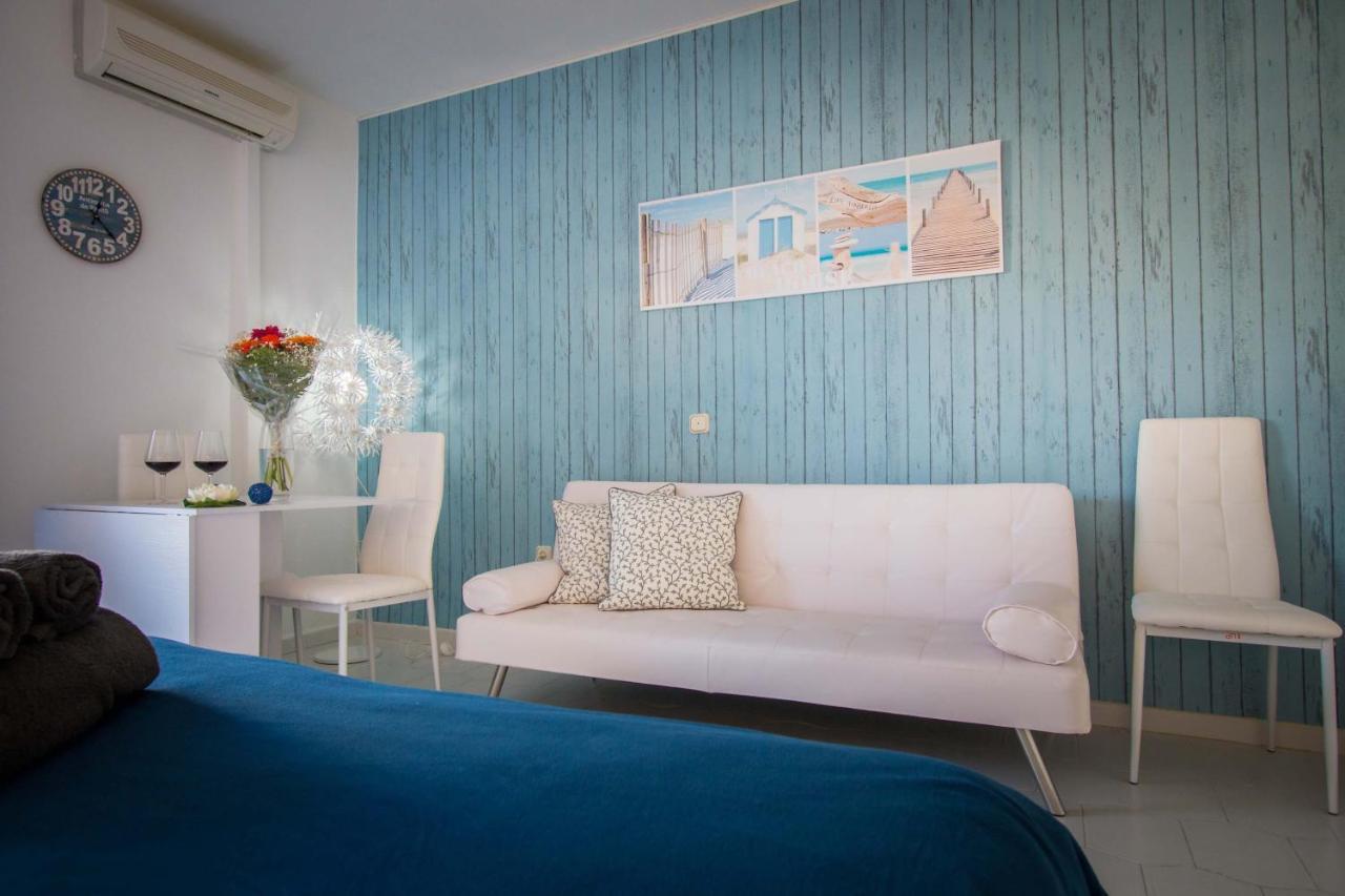 Holidays2malaga Studio Loft In Benal Beach 1st Line Beach And Pools Apartment Benalmadena