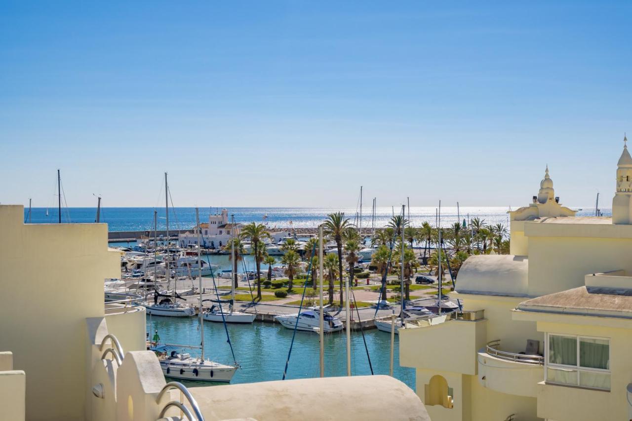 Apartment Malaga Puerto Benalmadena: Seaside With Pool And Marina Views Benalmadena