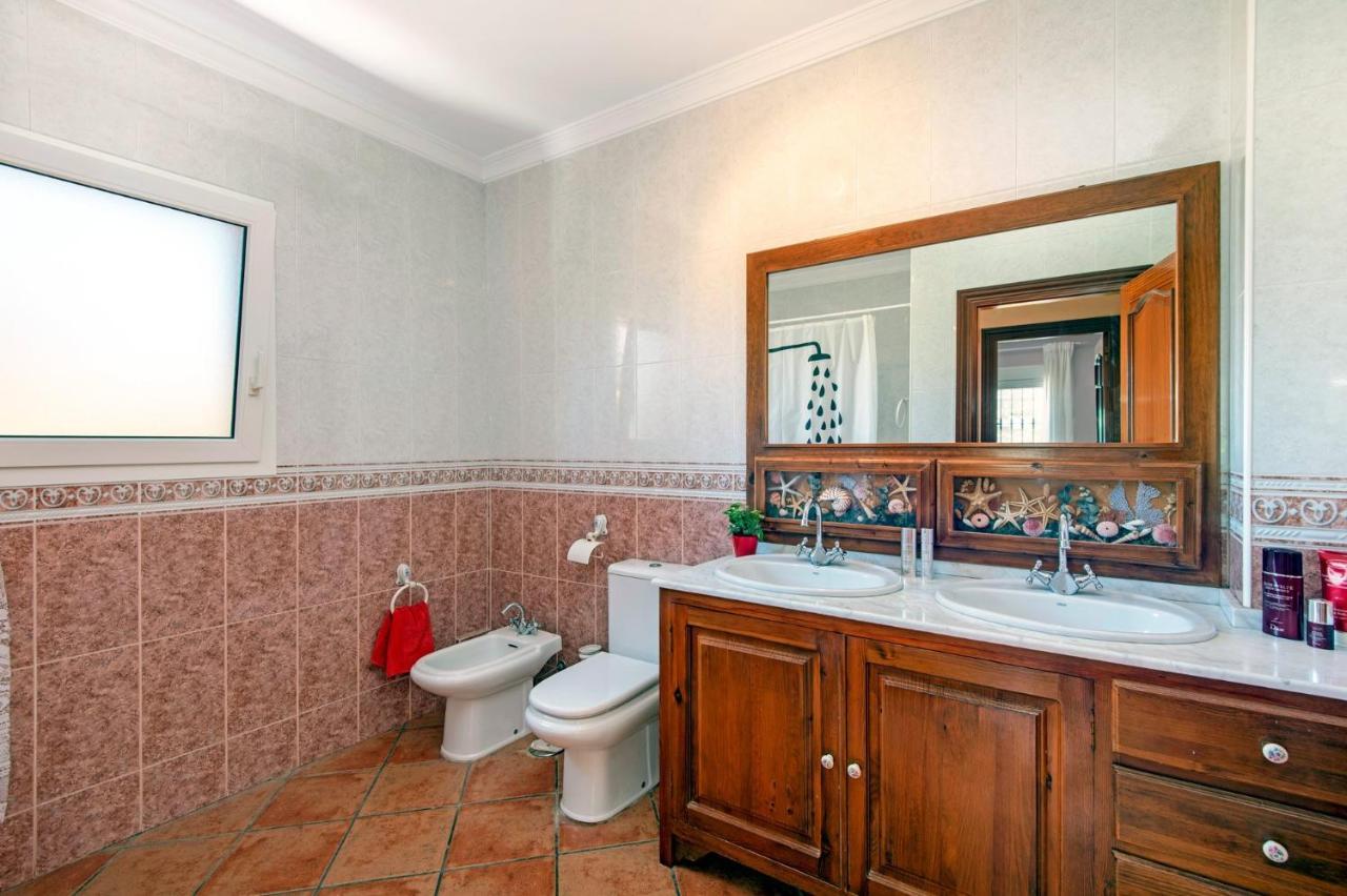 Villa Torrequebrada By *