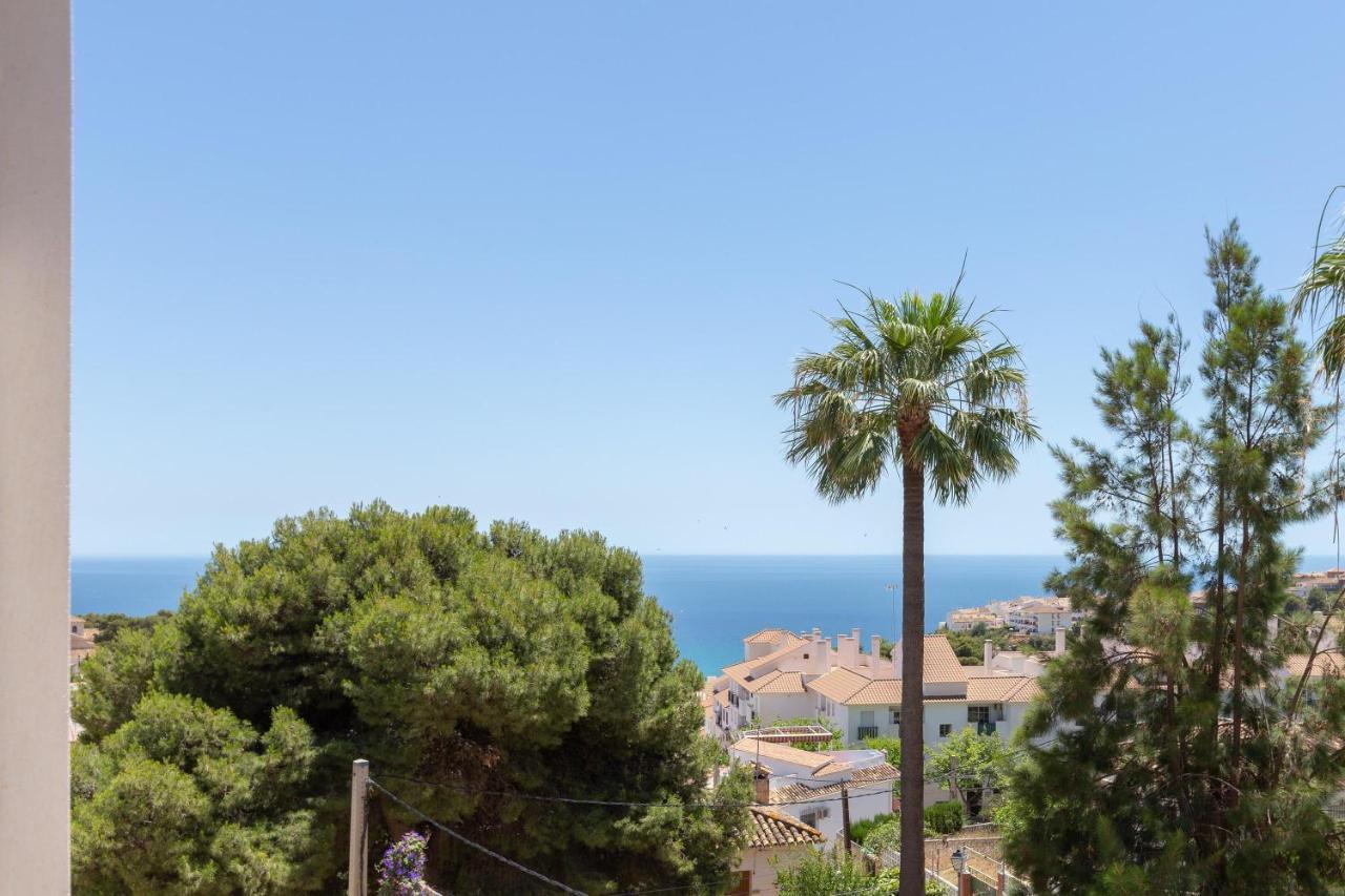Blue Mood With Magic View Apartment