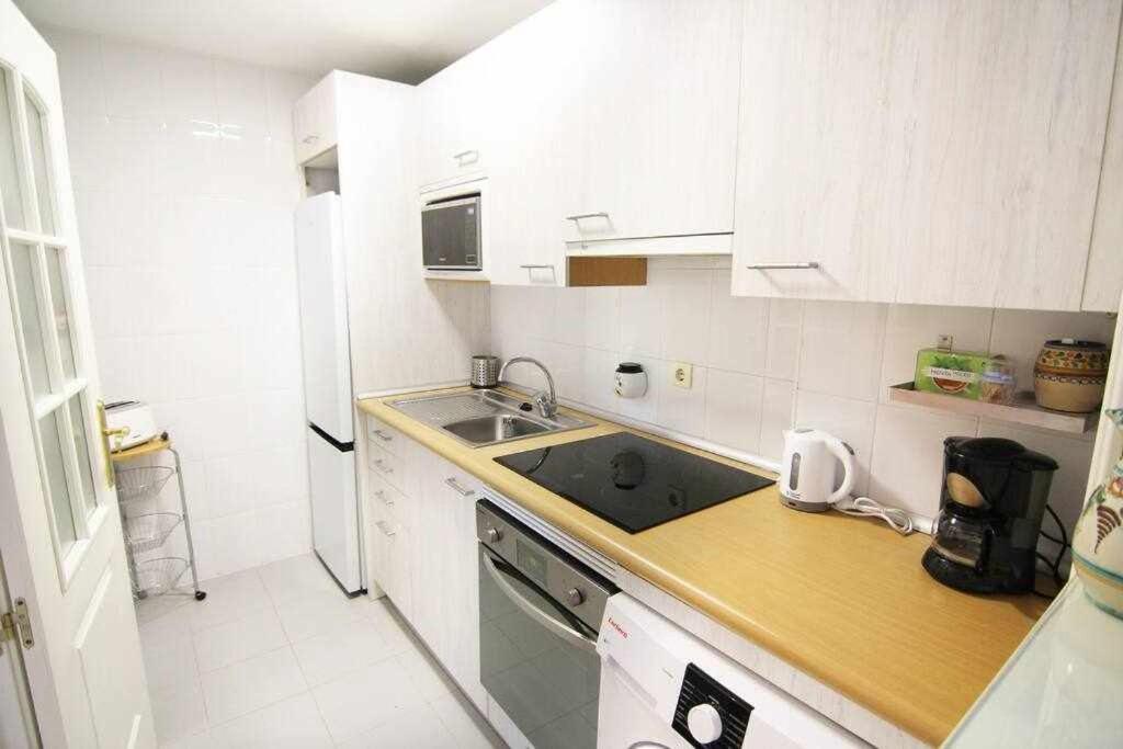 Timon House Playa 70m Piscina Parking Apartment