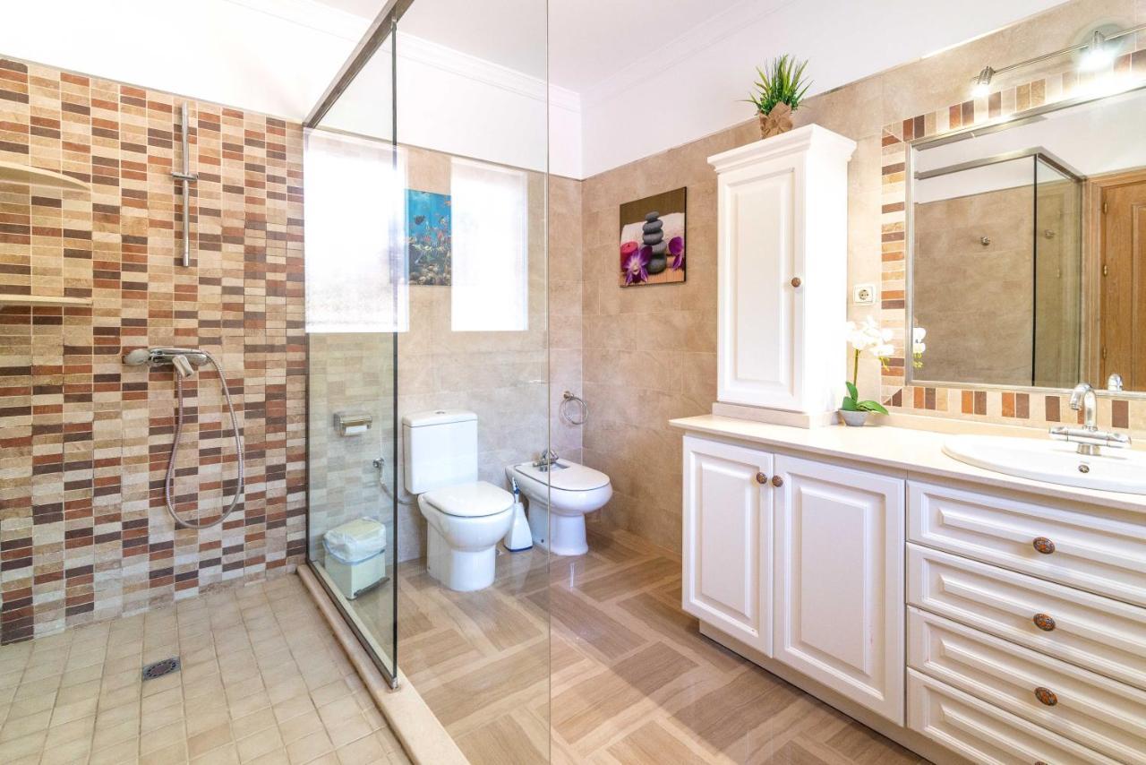 Villa Vb Buganvilla 4bdr With Fantastic Sea Views