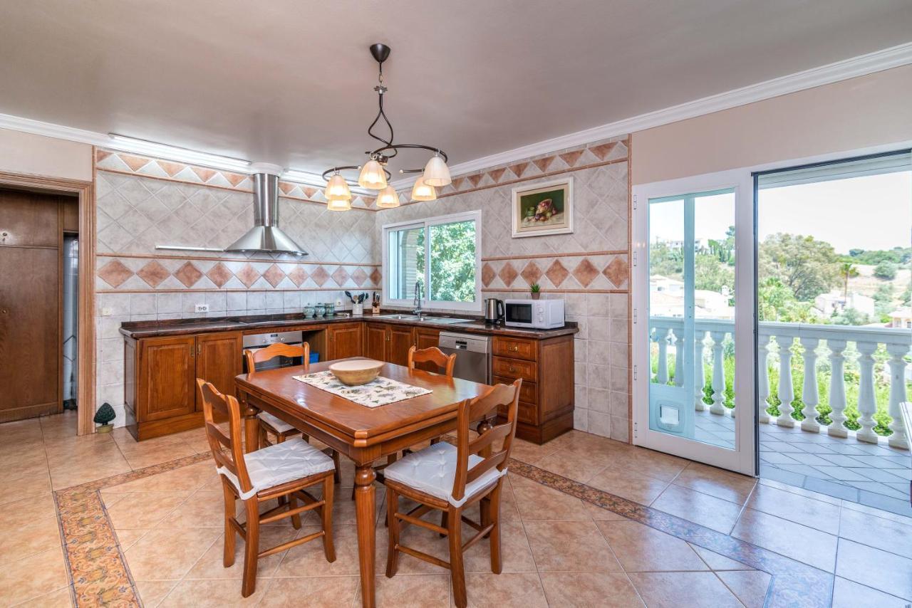 Vb Buganvilla 4bdr With Fantastic Sea Views *