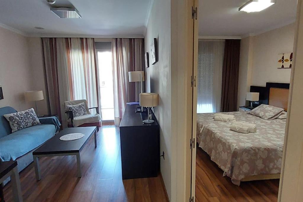 Elegante Alojamiento Con Piscina A 200 M Del Mar. Appartement