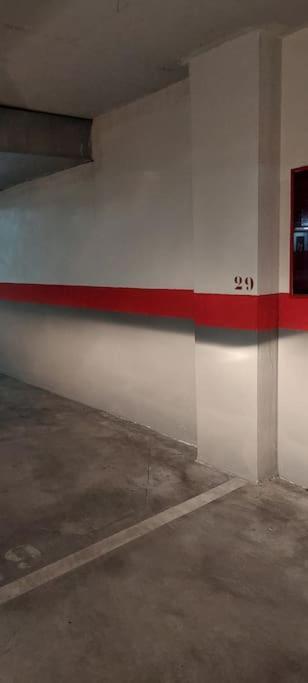 Elegante Alojamiento Con Piscina A 200 M Del Mar. Appartement Benalmádena