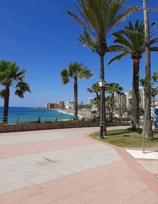 Appartement Elegante Alojamiento Con Piscina A 200 M Del Mar.