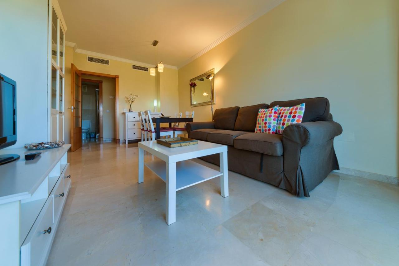 Holidays2benalmadena Arenal Golf 6 Guests With Terrace Pool & Garage *
