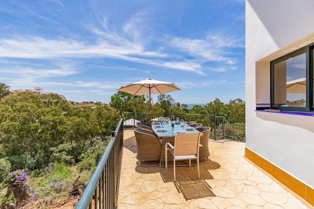 Tranquil 3 Bed With Private Pool + Sea View! *