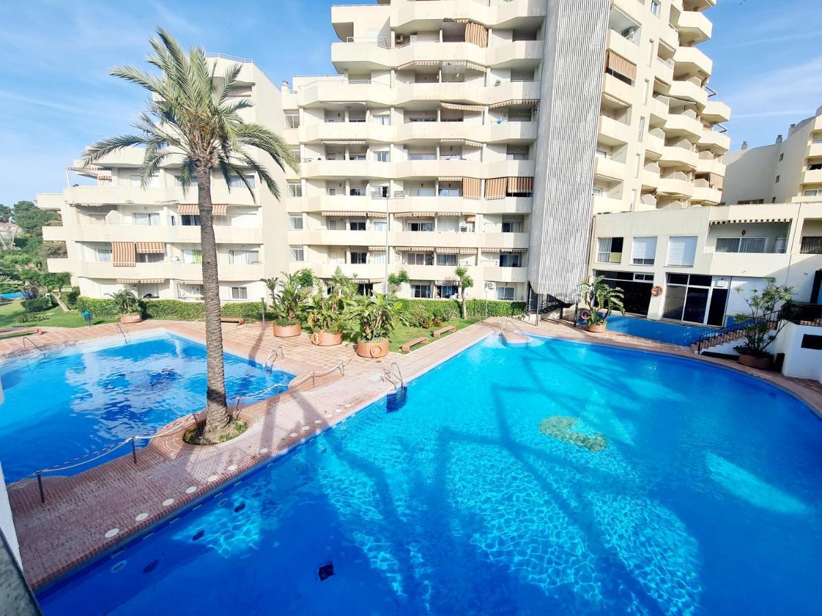 Apartment Precioso Con Piscinas Y Vistas Al Mar. *