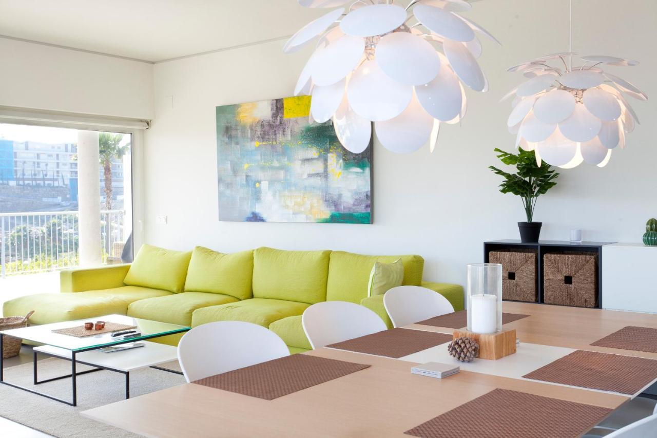 El Higueron. South Beach 4. 3 Bedrooms, Sea Views, Terrace And Pool Appartement