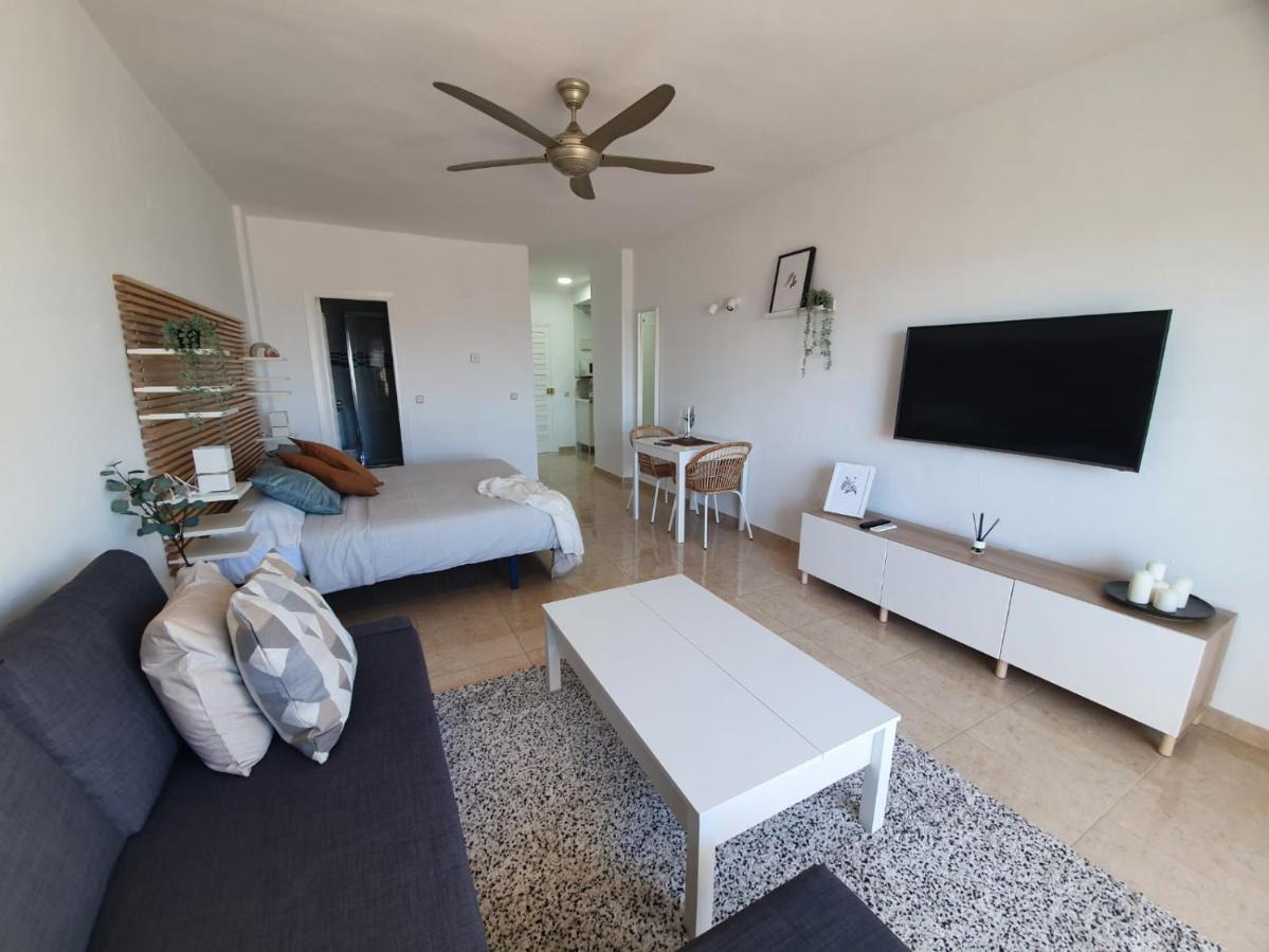 Apartment Vive Estudio Benal 1-02 Frontal Al Mar *
