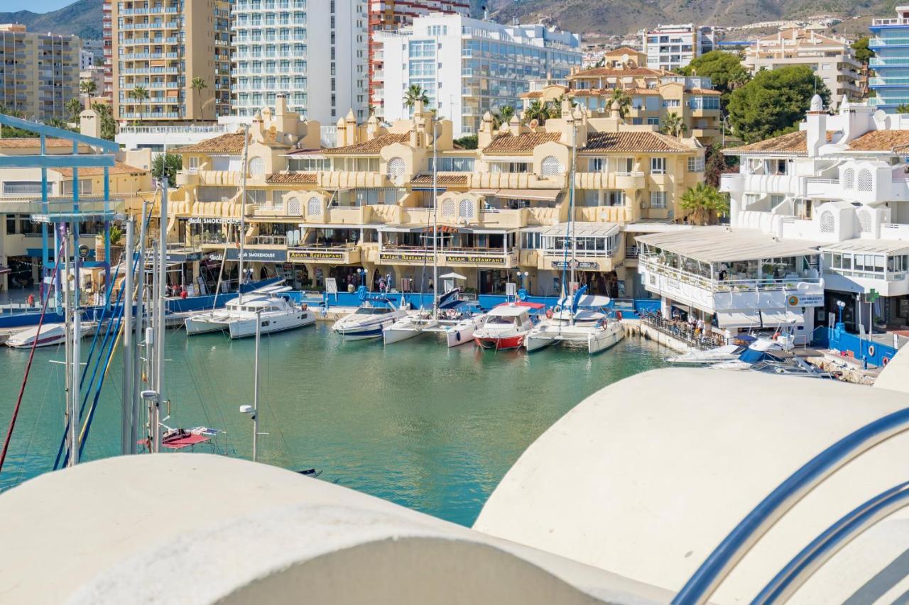 Apartment Malaga Puerto Benalmadena: Seaside With Pool And Marina Views *