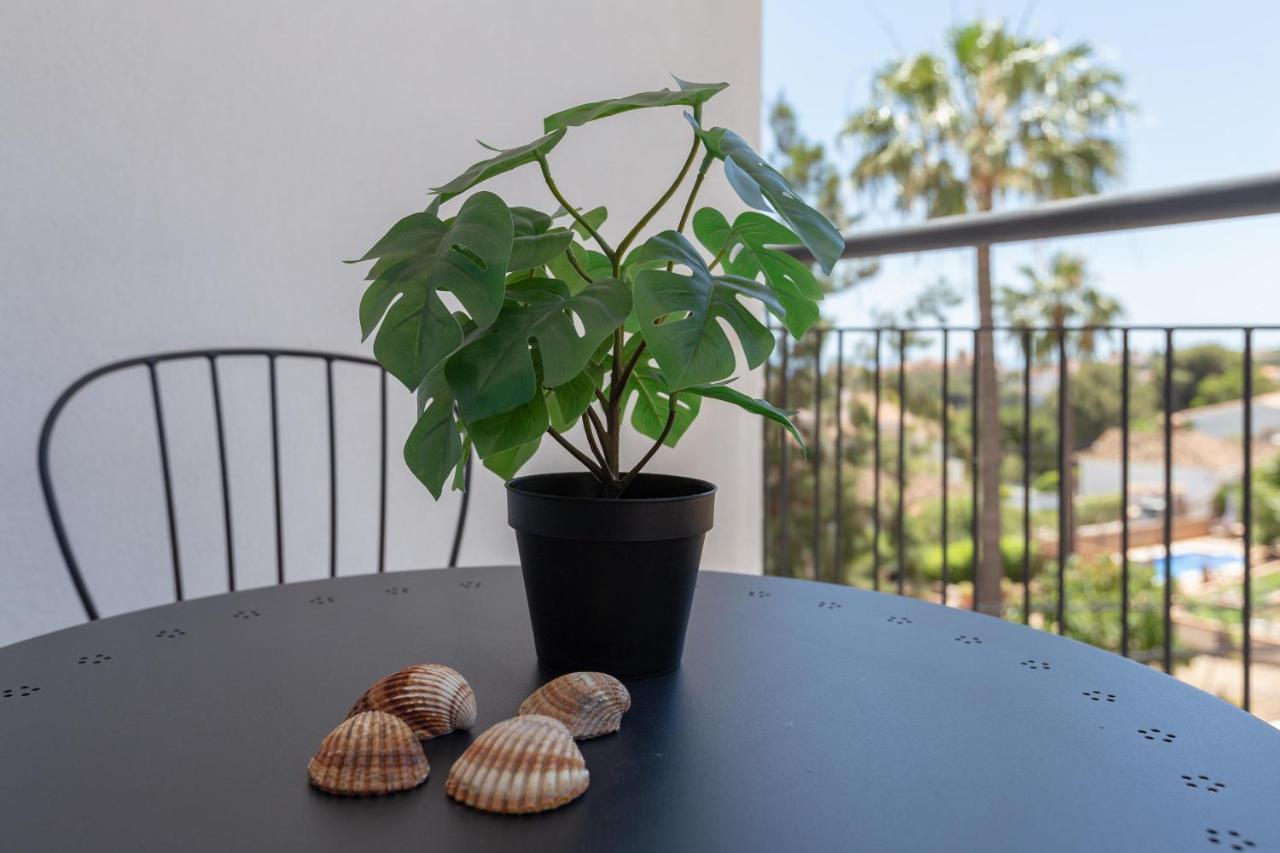 Blue Mood With Magic View Apartment