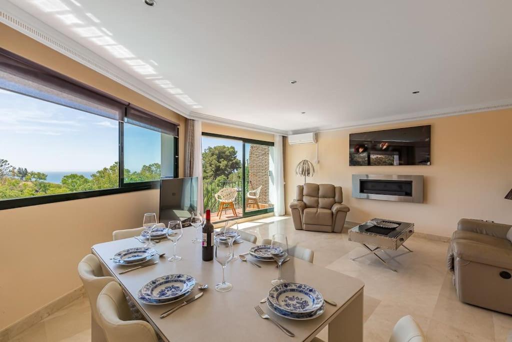 Tranquil 3 Bed With Private Pool + Sea View! *