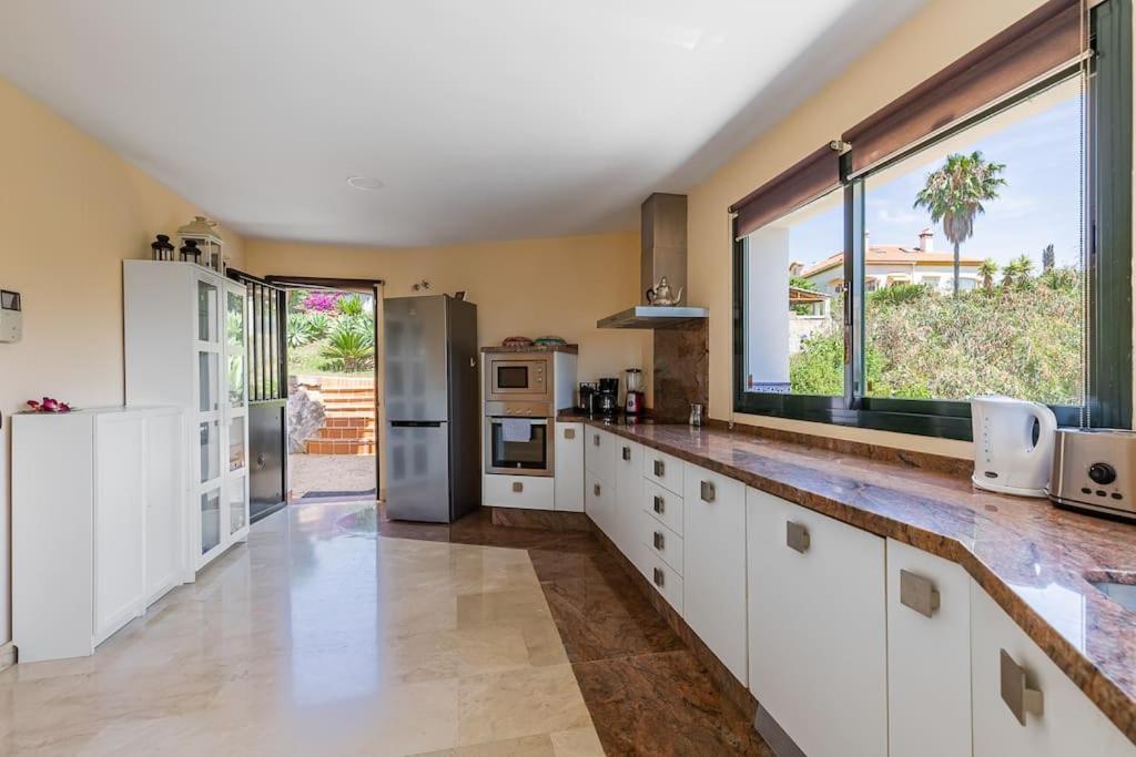 Tranquil 3 Bed With Private Pool + Sea View! * Benalmadena