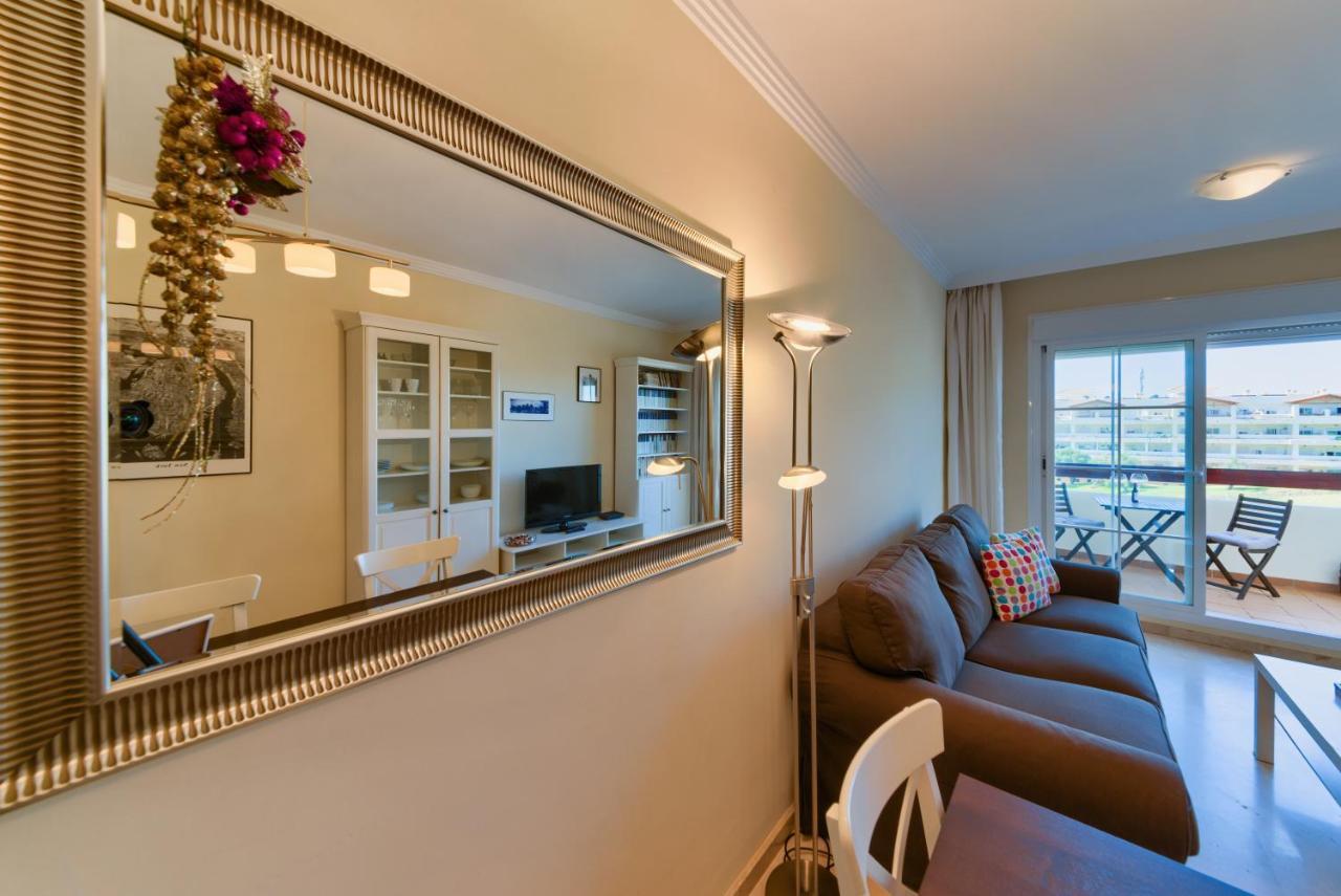 Holidays2benalmadena Arenal Golf 6 Guests With Terrace Pool & Garage Apartment *