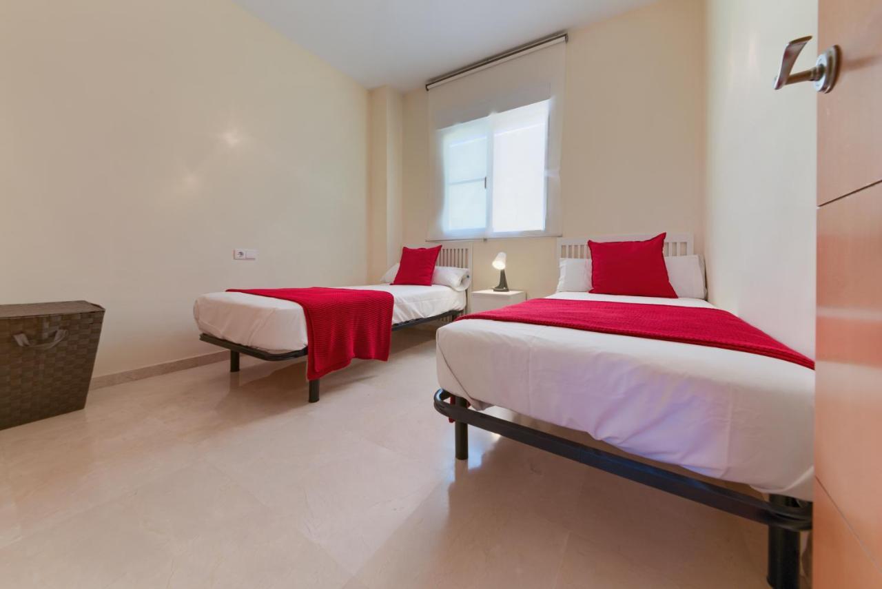 Holidays2benalmadena Arenal Golf 6 Guests With Terrace Pool & Garage *