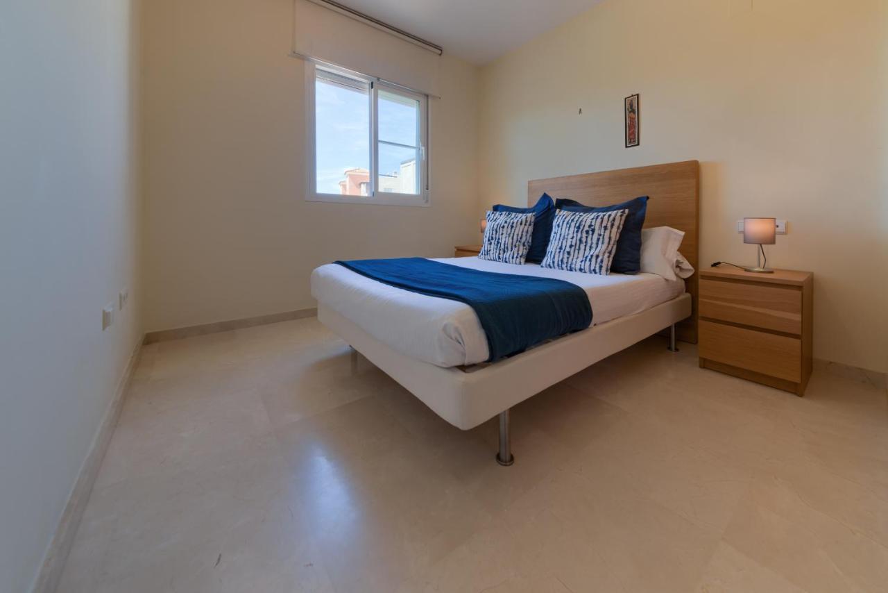Holidays2benalmadena Arenal Golf 6 Guests With Terrace Pool & Garage Apartment *