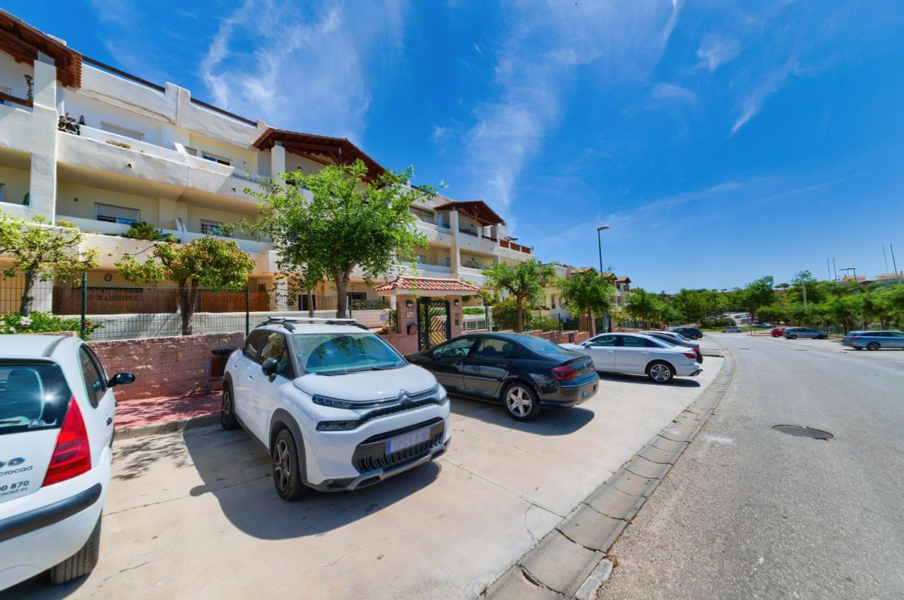 Holidays2benalmadena Arenal Golf 6 Guests With Terrace Pool & Garage