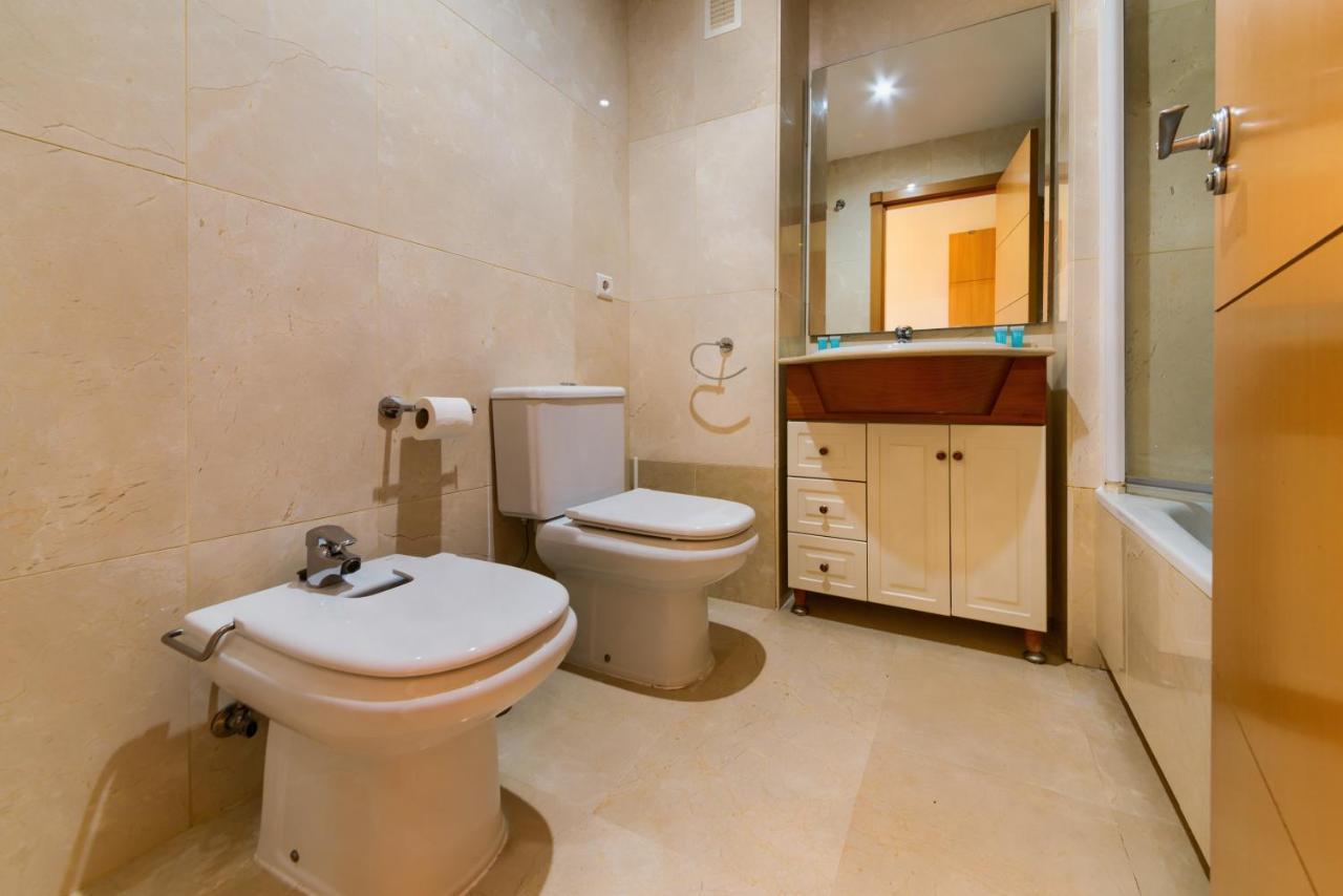 Holidays2benalmadena Arenal Golf 6 Guests With Terrace Pool & Garage *